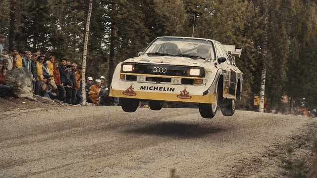 Quattro wallpaper: Quattro S1 jump